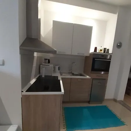 Sarah Apartment