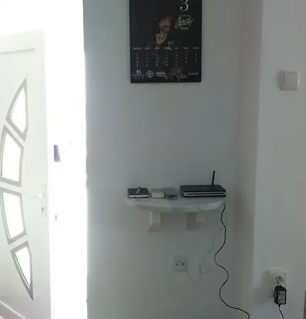 Apartament Sara *