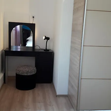 Sarah Apartment